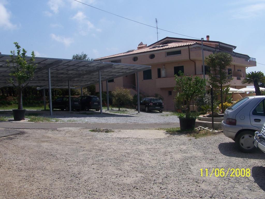Residence Floritalia - Ricarica Auto Elettriche Santa Domenica Kültér fotó